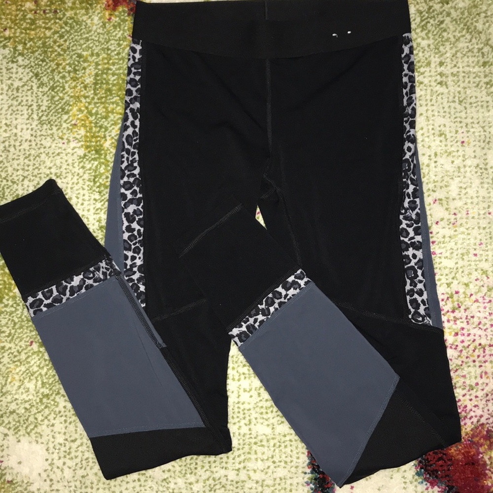 🤩🤩HP 6/20🚴🏻‍♀️💖GAPFIT leggings 🐯🦁